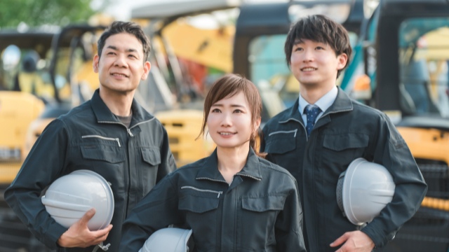 工事作業員の笑顔